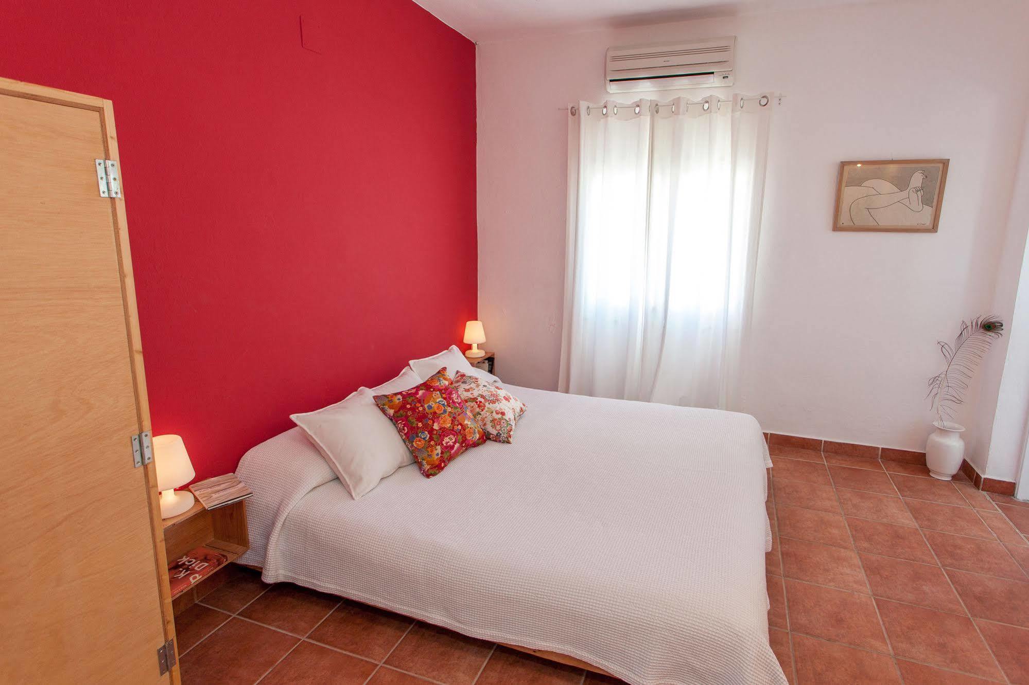 Cosmos Grand Hostal Sant Francesc de s'Estany Dış mekan fotoğraf