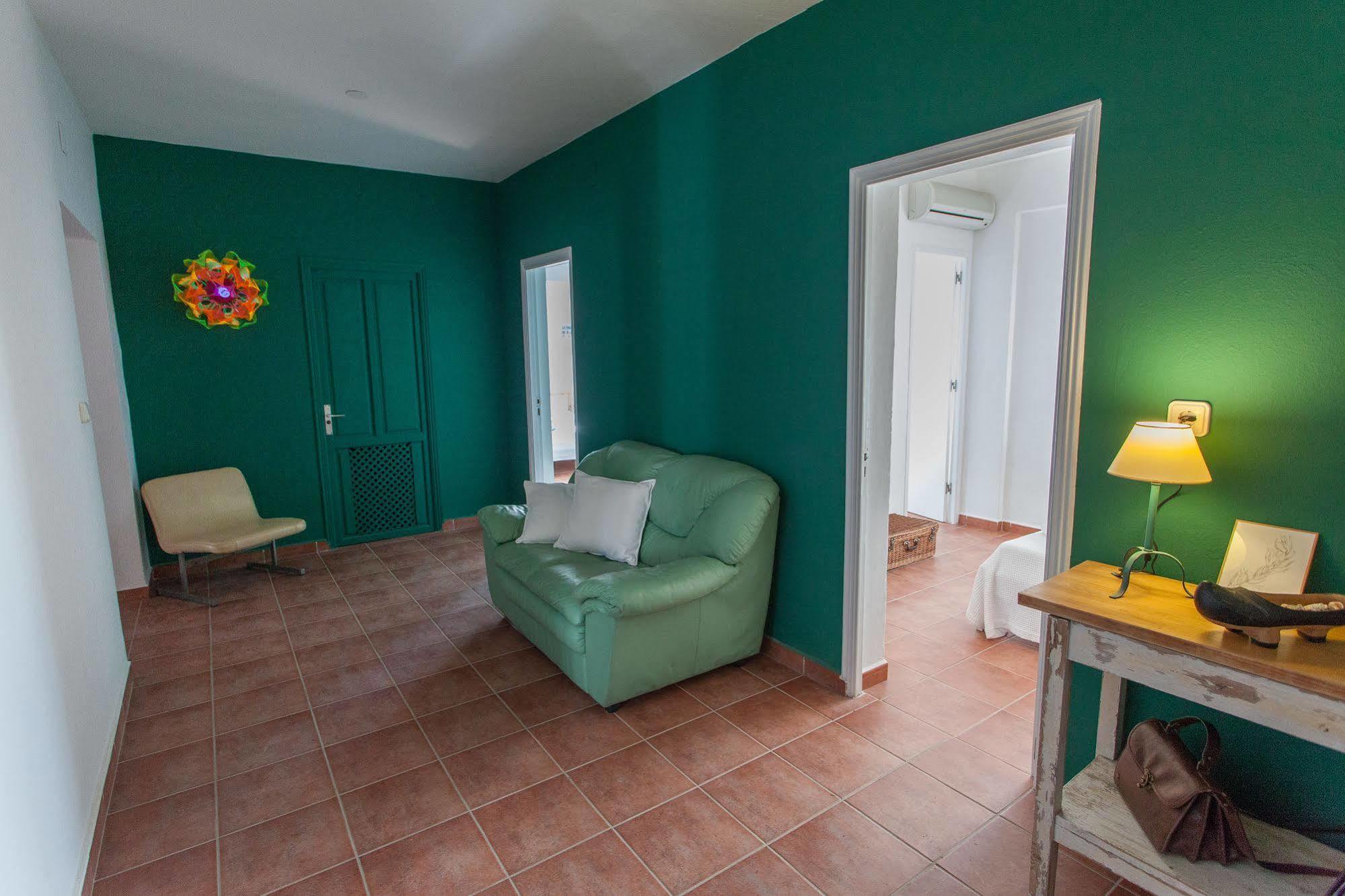 Cosmos Grand Hostal Sant Francesc de s'Estany Dış mekan fotoğraf